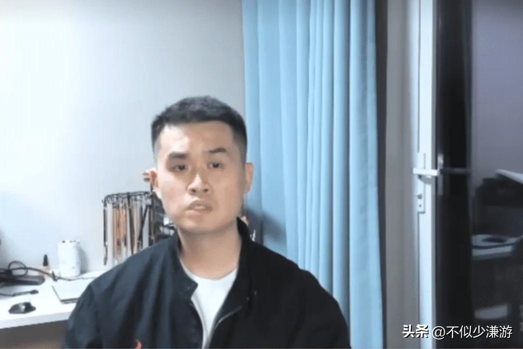 举重冠军装清洁工_举重冠军生活_举重冠军是什么意思