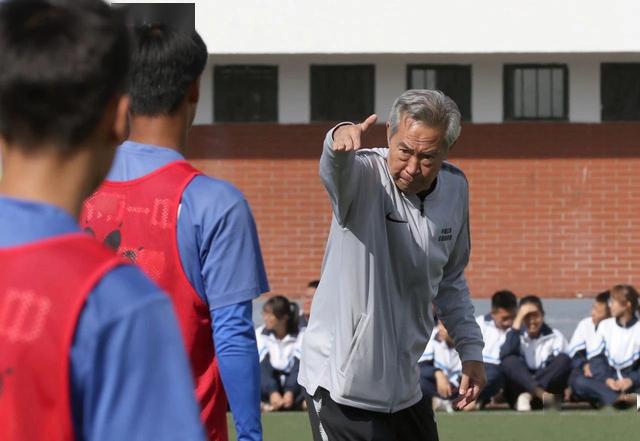 亚运会男子跳高决赛_亚运会威海跳高冠军是谁_跳高亚运会记录