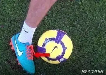 足球传球要领_足球比赛中的传球技巧_足球比赛中的传球
