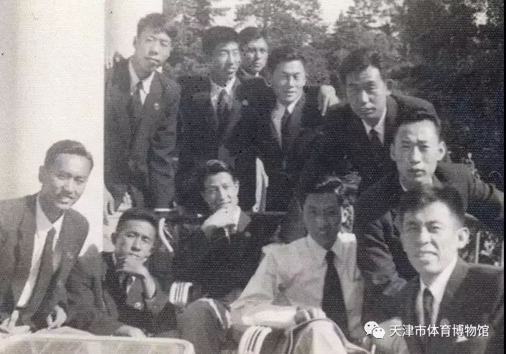 儿子获得篮球冠军朋友圈_儿子打篮球拿冠军寄语_儿子篮球比赛得了冠军的感言