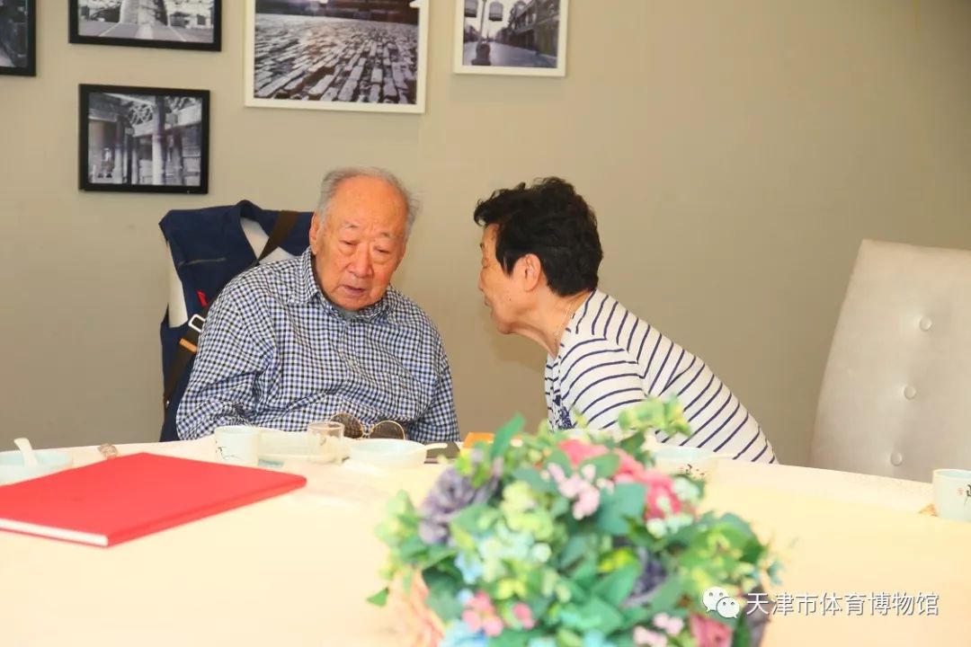 儿子获得篮球冠军朋友圈_儿子打篮球拿冠军寄语_儿子篮球比赛得了冠军的感言
