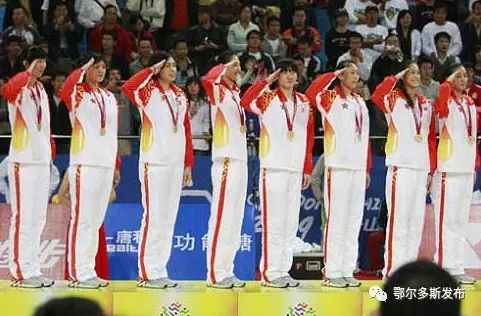 篮球队冠军女中国是谁_中国队女篮球冠军是谁_中国女子篮球联赛冠军